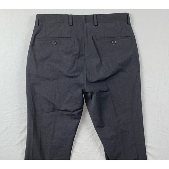 Bar III Skinny Fit Flat Front Stretch Poly-Wool Dress Pants, Slacks. Men's 30X30 - Picture 7 of 7